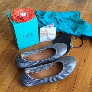 Tieks Metallic Pewter